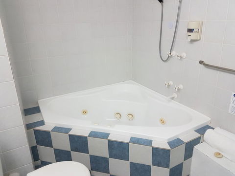 Mandurah Family Resort - eAccommodation 2