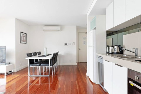 Parklane Apartments - eAccommodation 13