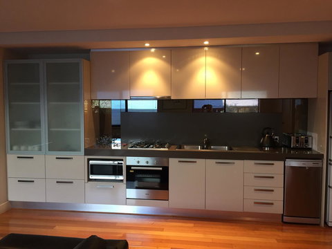 Parklane Apartments - eAccommodation 6