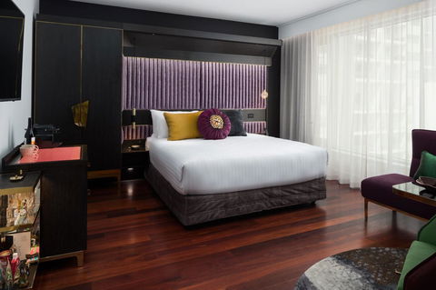 QT Perth - eAccommodation 23