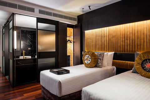 QT Perth - eAccommodation 35