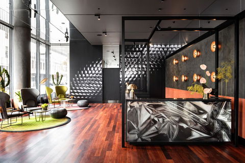 QT Perth - eAccommodation 11