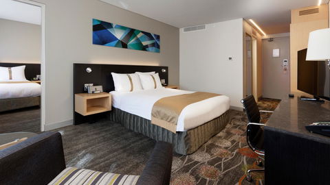 Holiday Inn Perth City Centre, An IHG Hotel - eAccommodation 21