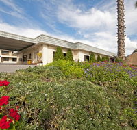 Dog Rock Motel - eAccommodation