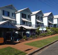 Breakers Apartments - eAccommodation