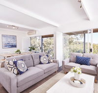 Bright and Spacious Family Home With Leafy Deck - eAccommodation