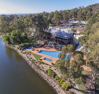 Oaks Cypress Lakes Resort - eAccommodation