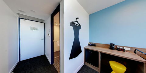 Ibis Budget Sydney Airport - eAccommodation 12