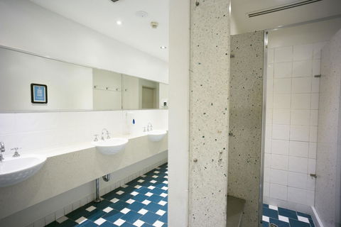 YHA Sydney Central - eAccommodation 15