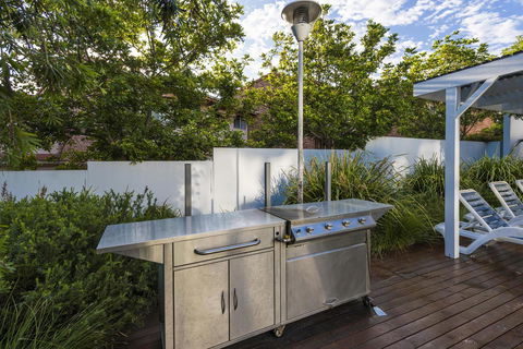 Oaks Nelson Bay Lure Suites - eAccommodation 7