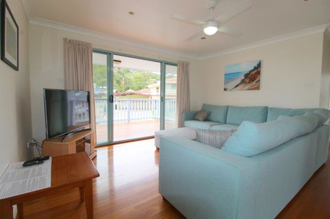 Anglesea, 17 Hodgson Street - eAccommodation 2