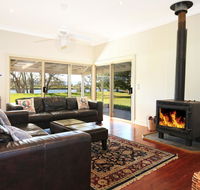 Terara Riverside Retreat - eAccommodation