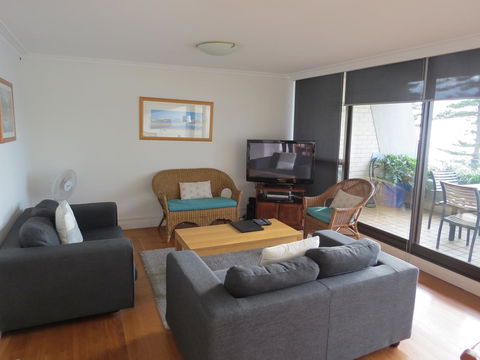 Manly Paradise Motel & Apartments - eAccommodation 25