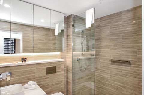 DD Apartments At International Convention Centre - eAccommodation 11