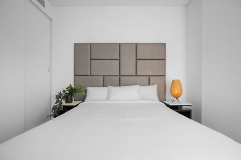 DD Apartments At International Convention Centre - eAccommodation 3