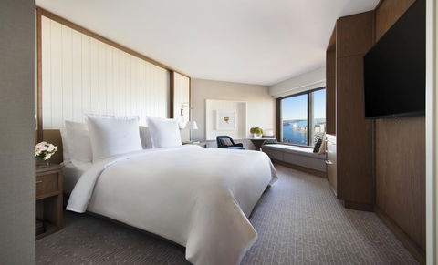 Four Seasons Hotel Sydney - eAccommodation 12