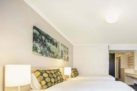 Novotel Sydney City Centre - eAccommodation 6