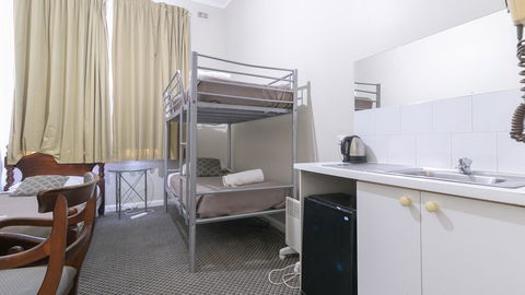 Woolbrokers Hotel - eAccommodation 13