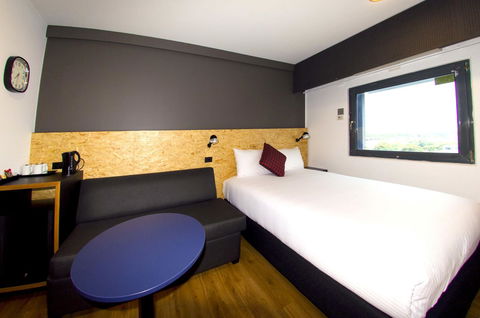 Ibis Budget Sydney East - eAccommodation 24