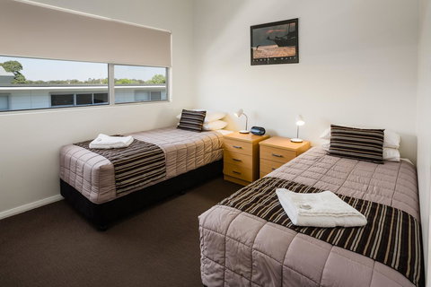 Charlestown Executive Apartments - eAccommodation 2