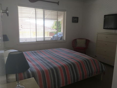 Tomaree Lodge - eAccommodation 3