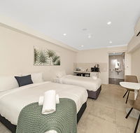 Carlton Suites - eAccommodation