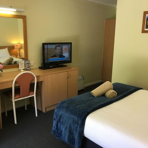 Sky Rider Motor Inn - eAccommodation 20