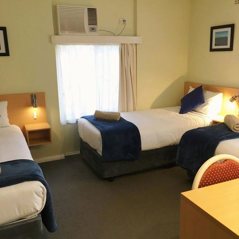 Sky Rider Motor Inn - eAccommodation 35