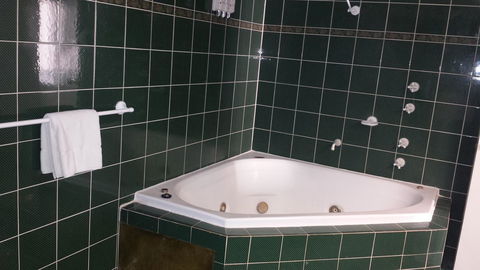 Stay At Alice Springs Hotel - eAccommodation 15