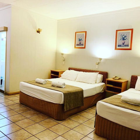 Pine Tree Motel - eAccommodation 24
