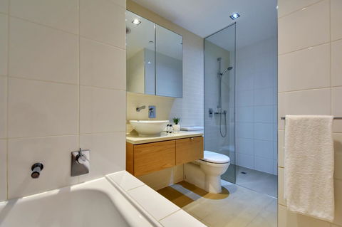 Astra Apartments Darwin - eAccommodation 5