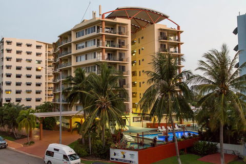 Cullen Bay Resorts - eAccommodation 0