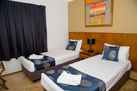 Cullen Bay Resorts - eAccommodation 8