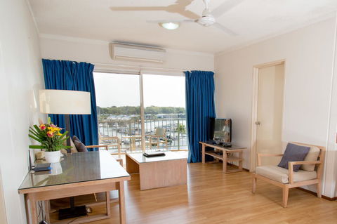 Cullen Bay Resorts - eAccommodation 2