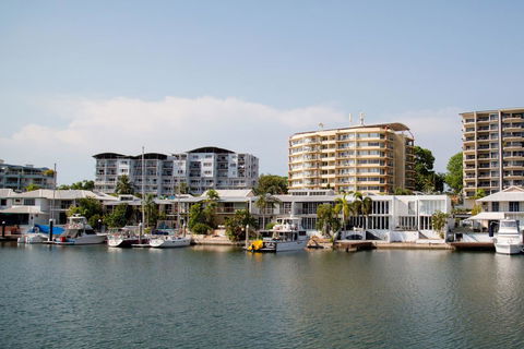 Cullen Bay Resorts - eAccommodation 15