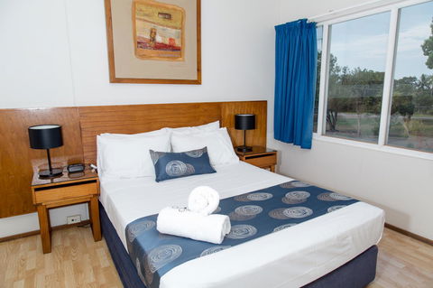 Cullen Bay Resorts - eAccommodation 1