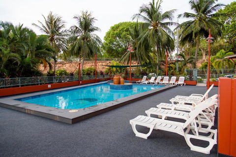 Cullen Bay Resorts - eAccommodation 10