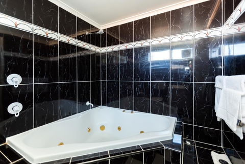 Elkira Court Motel - eAccommodation 26