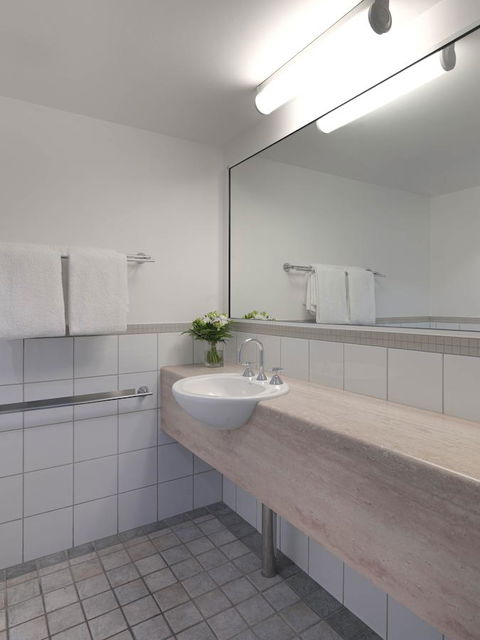 Travelodge Resort Darwin - eAccommodation 13
