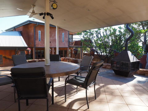 Wilmots On Dixon - eAccommodation 1