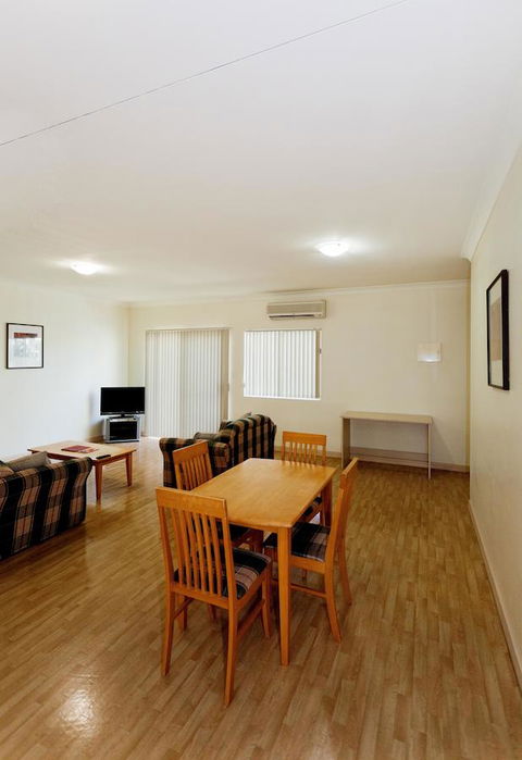 Alice On Todd Apartments - eAccommodation 7