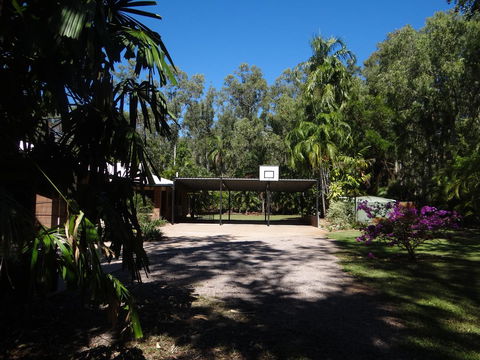 DARWIN'S SHADY ACRES RETREAT - eAccommodation 4