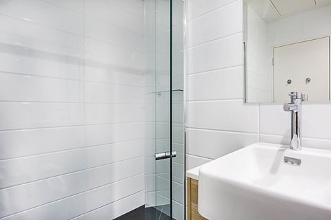 Mantra MacArthur Hotel - eAccommodation 24