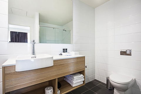 Mantra MacArthur Hotel - eAccommodation 21