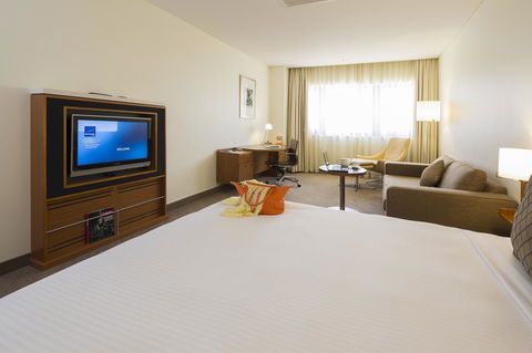 Novotel Canberra - eAccommodation 23