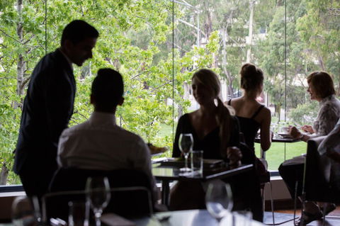 Novotel Canberra - eAccommodation 5