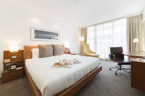 Novotel Canberra - eAccommodation 7