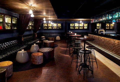 QT Canberra - eAccommodation 19