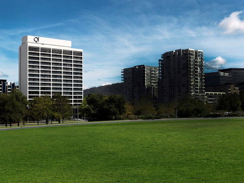 QT Canberra - eAccommodation 16