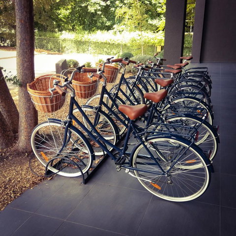 QT Canberra - eAccommodation 3